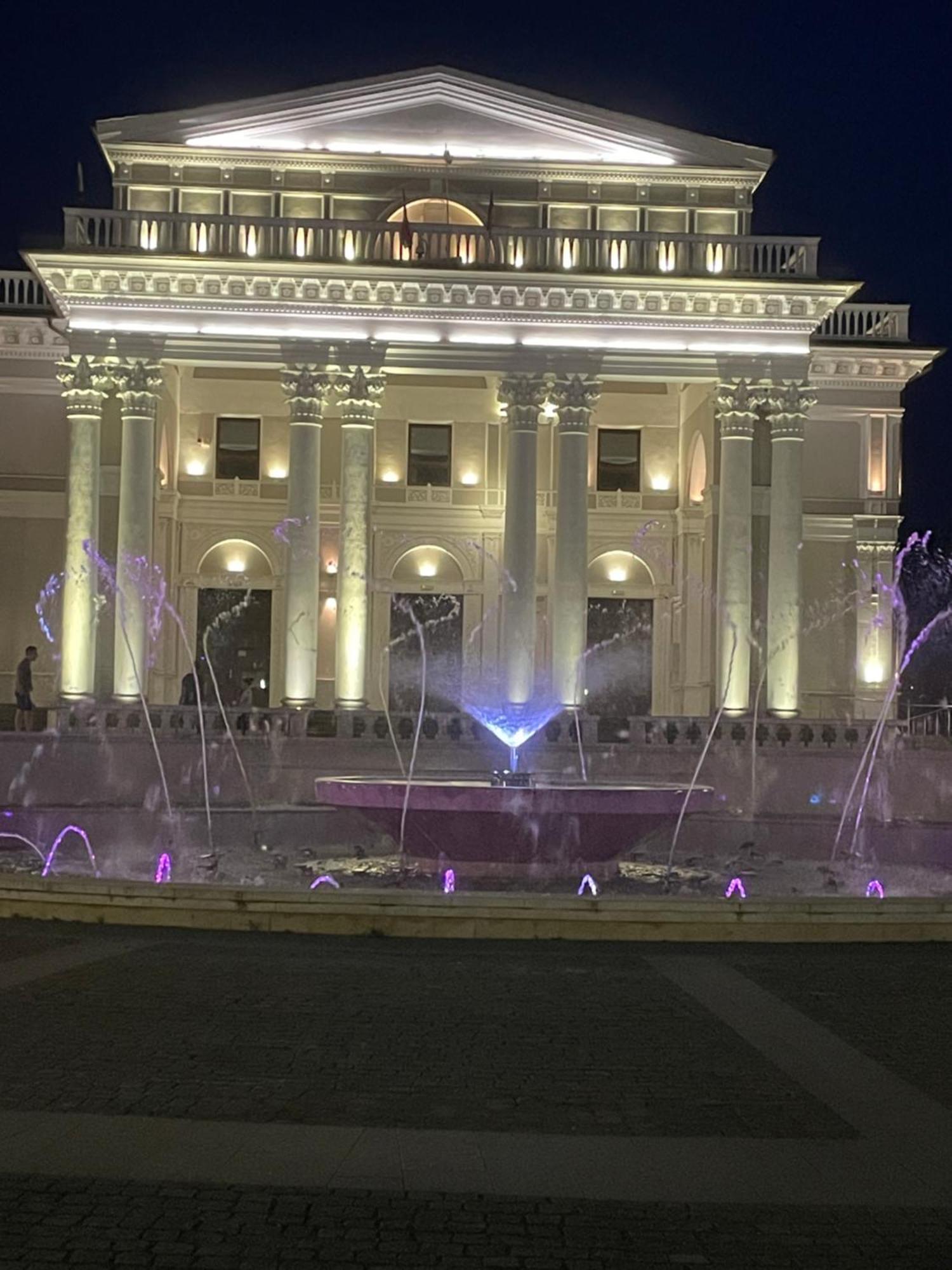 Central Studio Lcs Hunedoara Exterior photo